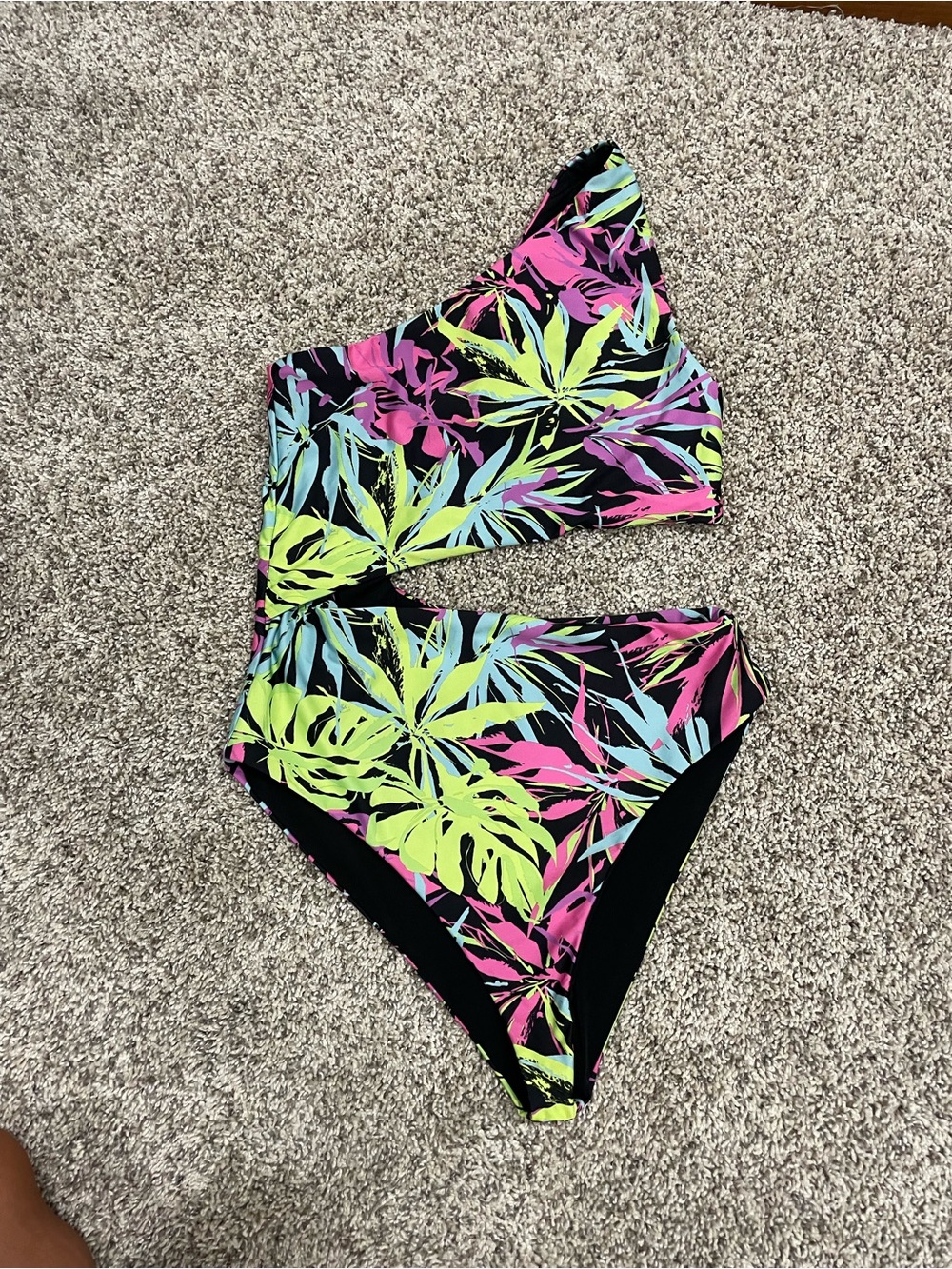 Beach riot Celine one piece size large